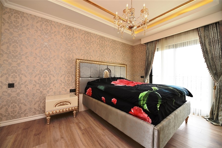 اطلالة بحر -شقة 2 غرفة وصالة -ضمن مجمع بخدمات 5 نجوم -في مركز الانيا 