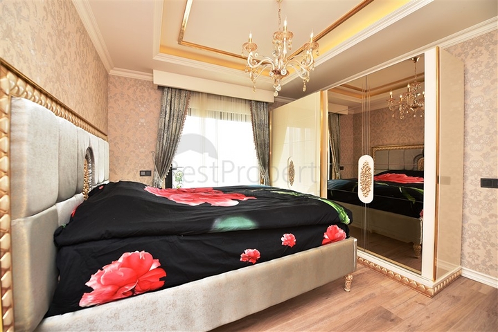 اطلالة بحر -شقة 2 غرفة وصالة -ضمن مجمع بخدمات 5 نجوم -في مركز الانيا 