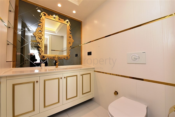 اطلالة بحر -شقة 2 غرفة وصالة -ضمن مجمع بخدمات 5 نجوم -في مركز الانيا 