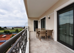 اطلالة بحر -شقة 2 غرفة وصالة -ضمن مجمع بخدمات 5 نجوم -في مركز الانيا 