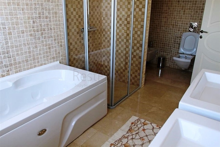 فيلا ضخمة للبيع في كاركي جاك / الانيا 