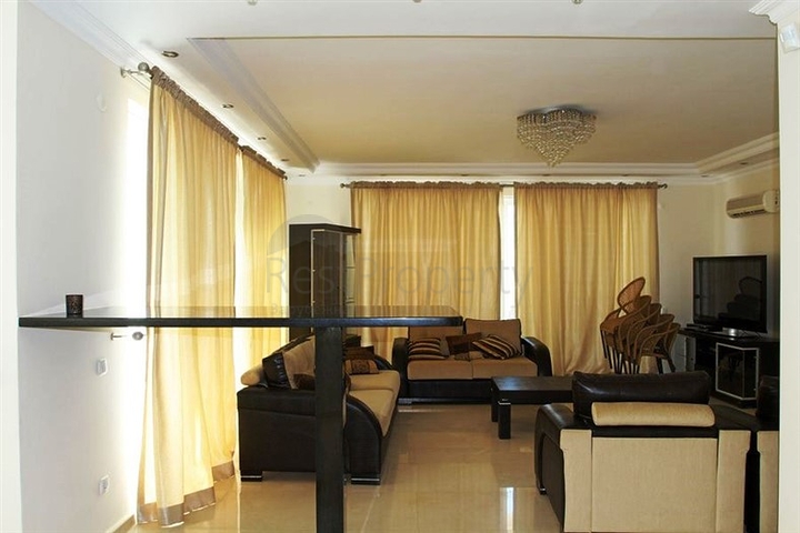 فيلا ضخمة للبيع في كاركي جاك / الانيا 