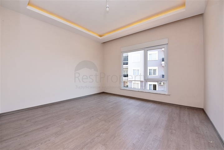 شقة عائلية - 3 غرف وصالة - مطبخ مغلق - في توسمور / الانيا 