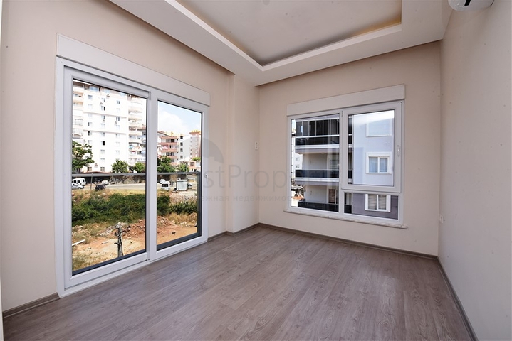 شقة عائلية - 3 غرف وصالة - مطبخ مغلق - في توسمور / الانيا 