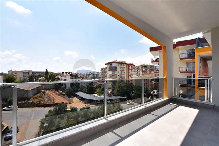 شقة عائلية - 3 غرف وصالة - مطبخ مغلق - في توسمور / الانيا 