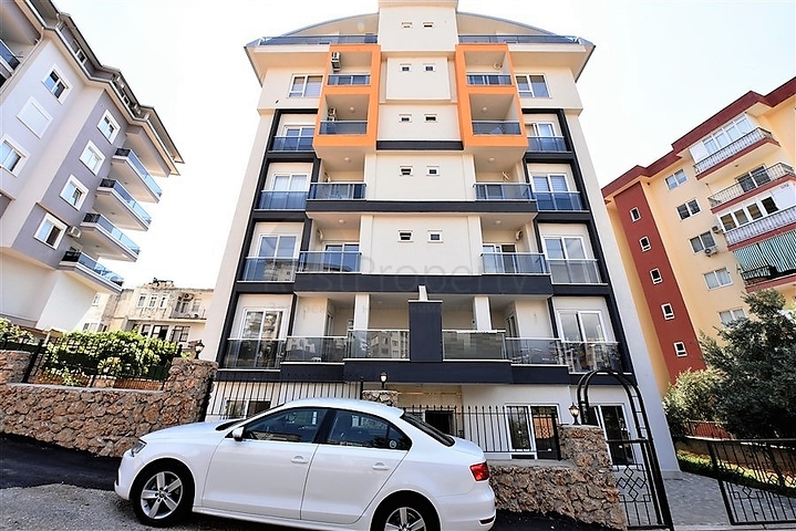 شقة عائلية - 3 غرف وصالة - مطبخ مغلق - في توسمور / الانيا 