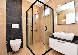 شقة عائلية - 3 غرف وصالة - مطبخ مغلق - في توسمور / الانيا 