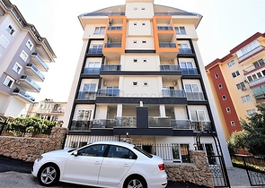 شقة عائلية - 3 غرف وصالة - مطبخ مغلق - في توسمور / الانيا 