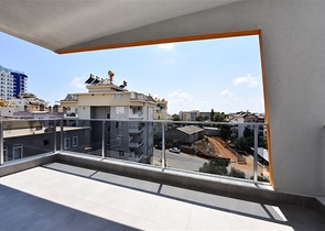 شقة عائلية - 3 غرف وصالة - مطبخ مغلق - في توسمور / الانيا 