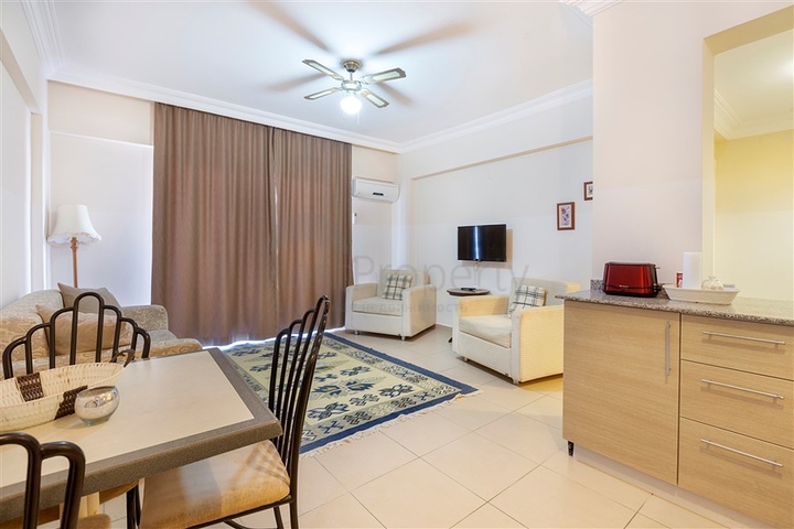 مناسبة للاستثمار -شقة قريبة من البحر -في منطقة اوبا / الانيا 