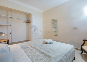 مناسبة للاستثمار -شقة قريبة من البحر -في منطقة اوبا / الانيا 