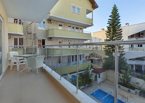 مناسبة للاستثمار -شقة قريبة من البحر -في منطقة اوبا / الانيا 