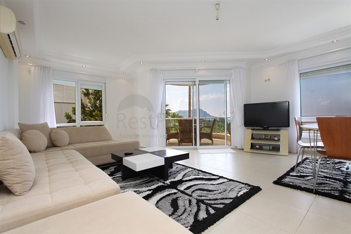 اطلالة ساحرة على شاطئ كليوباترا - شقة 2 غرفة وصالة ضمن مجمع انيق -في مركز الانيا 