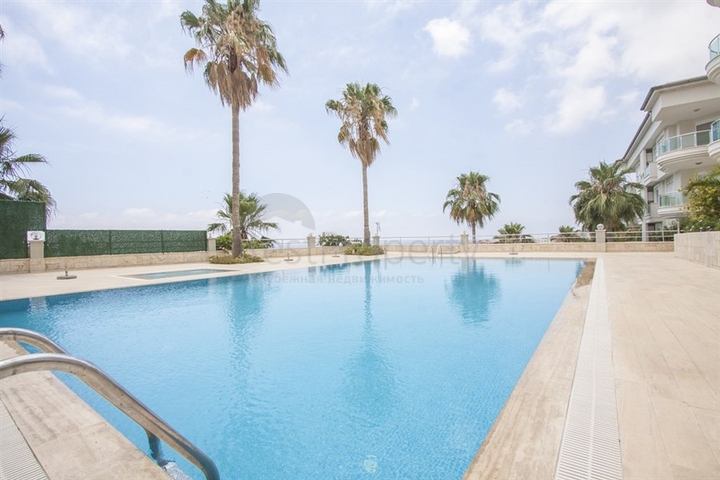 اطلالة ساحرة على شاطئ كليوباترا - شقة 2 غرفة وصالة ضمن مجمع انيق -في مركز الانيا 