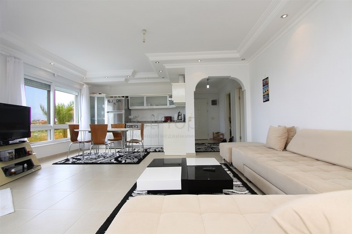 اطلالة ساحرة على شاطئ كليوباترا - شقة 2 غرفة وصالة ضمن مجمع انيق -في مركز الانيا 