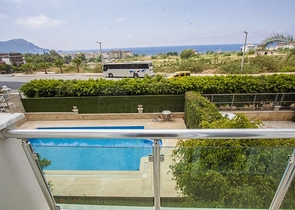 اطلالة ساحرة على شاطئ كليوباترا - شقة 2 غرفة وصالة ضمن مجمع انيق -في مركز الانيا 