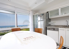 اطلالة ساحرة على شاطئ كليوباترا - شقة 2 غرفة وصالة ضمن مجمع انيق -في مركز الانيا 