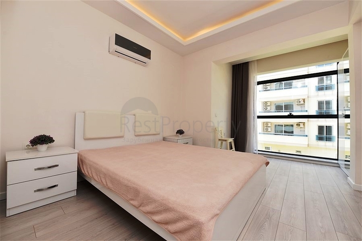 موقع مميز -شقة 2 غرفة وصالة -ضمن مجمع سكني حديث في قلب مدينة الانيا 