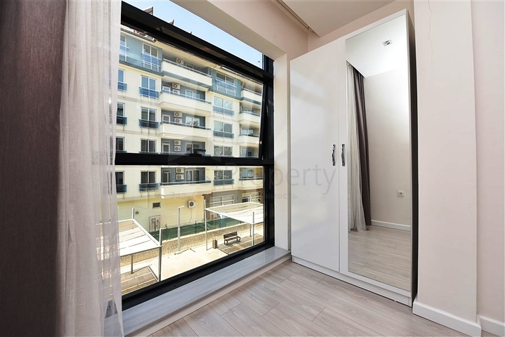 موقع مميز -شقة 2 غرفة وصالة -ضمن مجمع سكني حديث في قلب مدينة الانيا 