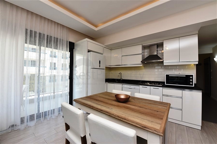 موقع مميز -شقة 2 غرفة وصالة -ضمن مجمع سكني حديث في قلب مدينة الانيا 