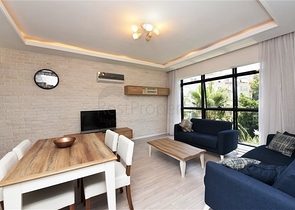 موقع مميز -شقة 2 غرفة وصالة -ضمن مجمع سكني حديث في قلب مدينة الانيا 