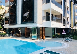 موقع مميز -شقة 2 غرفة وصالة -ضمن مجمع سكني حديث في قلب مدينة الانيا 