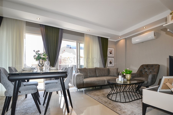 قريبة من شاطئ كليوباترا - دوبلكس مميزة -تصميم 1+2 - في مركز الانيا 