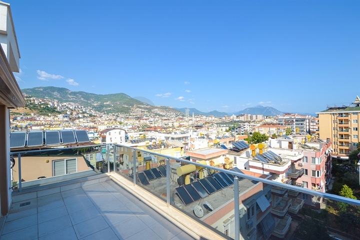 قريبة من شاطئ كليوباترا - دوبلكس مميزة -تصميم 1+2 - في مركز الانيا 