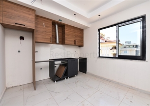 مناسبة للاستثمار - شقة ضمن مجمع جديد - تصميم 1+1 - في اوبا / الانيا 