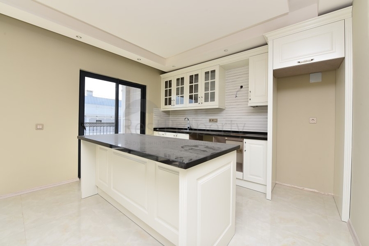 مجمع فاخر - دوبلكس 2 غرفة وصالة -في كارجي جاك / الانيا 