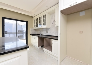 مجمع فاخر - دوبلكس 2 غرفة وصالة -في كارجي جاك / الانيا 