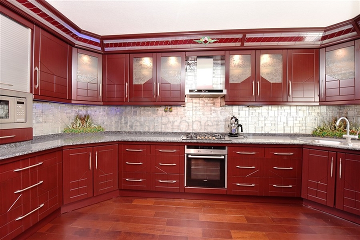 مناسبة للجنسية التركية -دوبلكس اطلالة بحر وقلعة -في مركز الانيا 