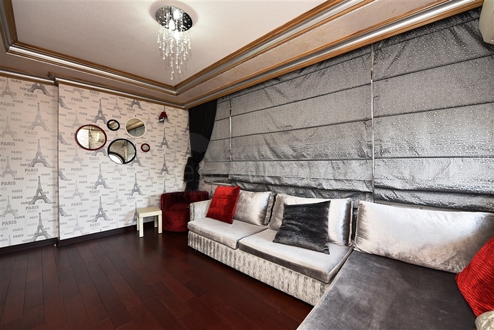 مناسبة للجنسية التركية -دوبلكس اطلالة بحر وقلعة -في مركز الانيا 