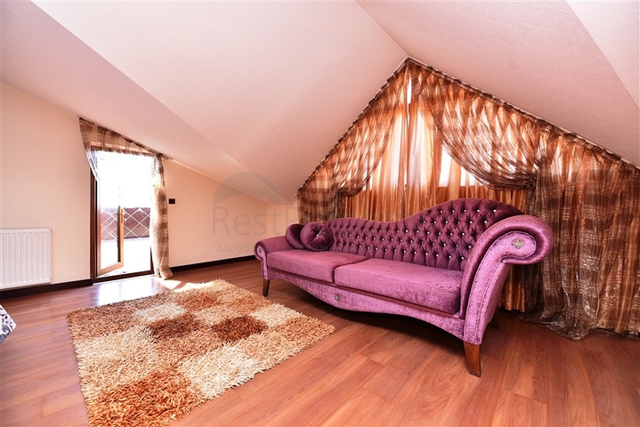 مناسبة للجنسية التركية -دوبلكس اطلالة بحر وقلعة -في مركز الانيا 