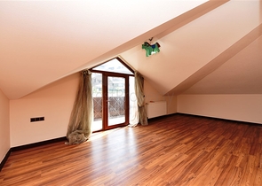 مناسبة للجنسية التركية -دوبلكس اطلالة بحر وقلعة -في مركز الانيا 