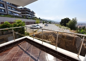 مناسبة للجنسية التركية -دوبلكس اطلالة بحر وقلعة -في مركز الانيا 