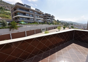 مناسبة للجنسية التركية -دوبلكس اطلالة بحر وقلعة -في مركز الانيا 