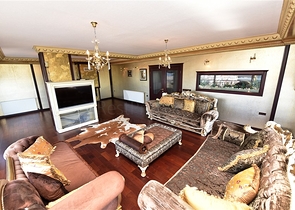 مناسبة للجنسية التركية -دوبلكس اطلالة بحر وقلعة -في مركز الانيا 