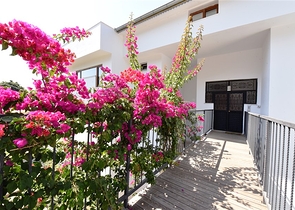 مناسبة للجنسية التركية -دوبلكس اطلالة بحر وقلعة -في مركز الانيا 