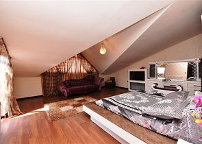 مناسبة للجنسية التركية -دوبلكس اطلالة بحر وقلعة -في مركز الانيا 