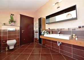 مناسبة للجنسية التركية -دوبلكس اطلالة بحر وقلعة -في مركز الانيا 