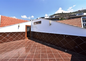 مناسبة للجنسية التركية -دوبلكس اطلالة بحر وقلعة -في مركز الانيا 