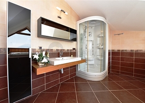 مناسبة للجنسية التركية -دوبلكس اطلالة بحر وقلعة -في مركز الانيا 