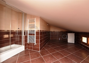 مناسبة للجنسية التركية -دوبلكس اطلالة بحر وقلعة -في مركز الانيا 