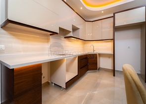 مجمع فاخر - 5 نجوم - شقة غرفة وصالة  -في مهموتلار / الانيا 