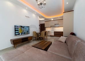 مجمع فاخر - 5 نجوم - شقة غرفة وصالة  -في مهموتلار / الانيا 