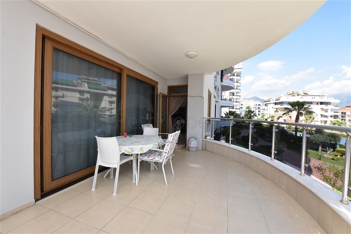 مناسبة للعائلات - شقة واسعة 3 غرف وصالة -في منطقة جيكجلي المركزية / الانيا 