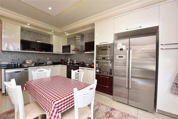 مناسبة للعائلات - شقة واسعة 3 غرف وصالة -في منطقة جيكجلي المركزية / الانيا 