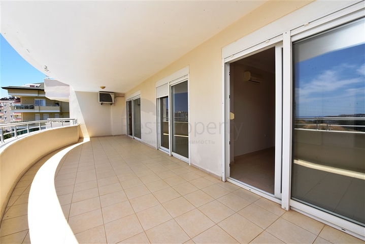 شقق بأسعار مناسبة -في منطقة سكنية هادئة -افسلار / الانيا 