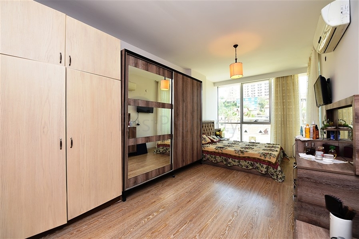 دوبلكس 3 غرف وصالة -ضمن مجمع عائلي في منطقة كاستل / الانيا 